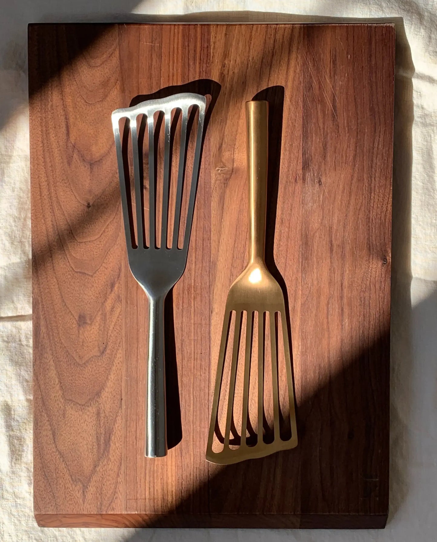 The Fish Spatula: Golden