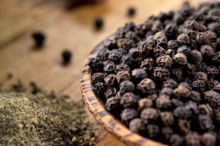 Tellicherry Black Peppercorns - Kailua Seasoning Company