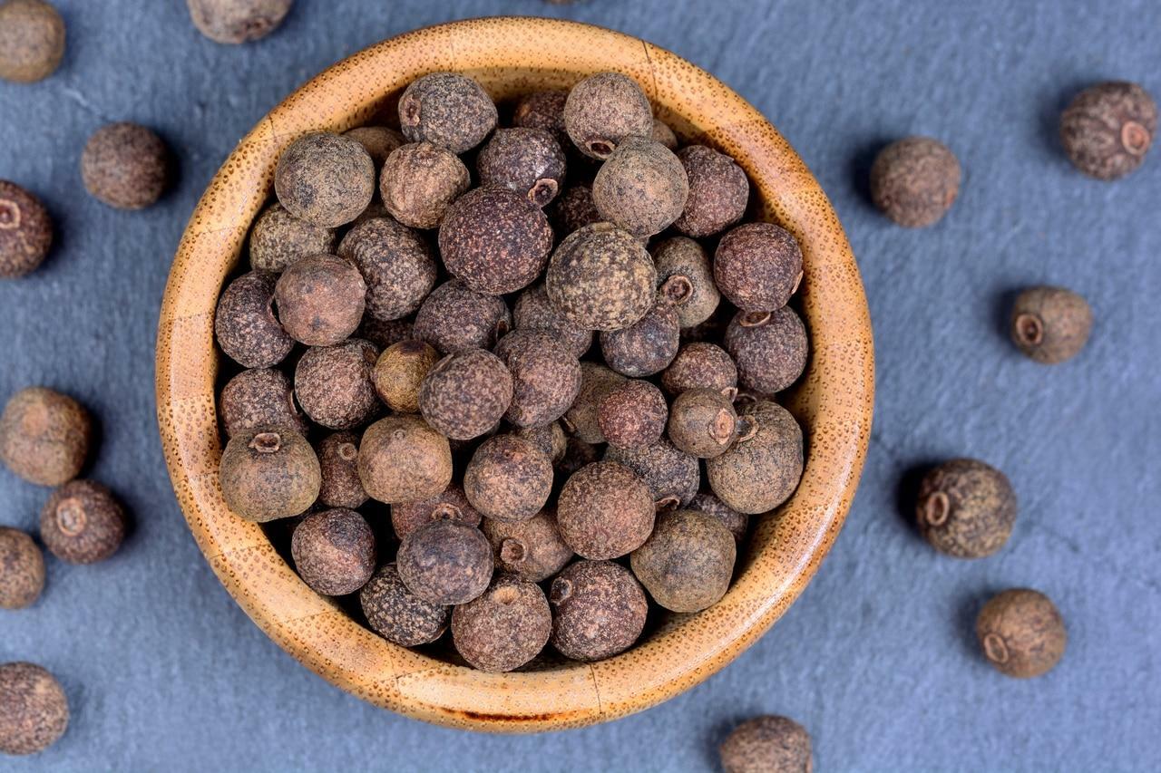 Allspice Berries, whole - Kailua Seasoning Company